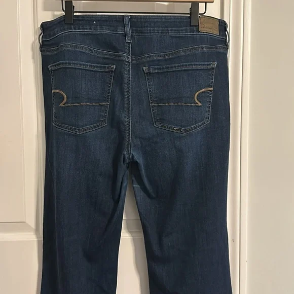 American Eagle Outfitters- Favorite Boyfriend Jeans - Picture 10 of 10